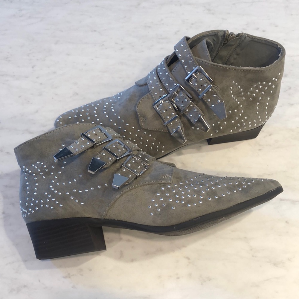 Quipid booties